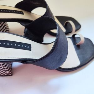 ‼️‼️SOLD‼️‼️Sanctuary Womens Bold Square Toe Mid Heel Sandals